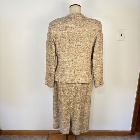 VTG Textured Two Piece Skirt Suit Set Beige Tan Career Work Wear Old Money - Picture 11 of 12